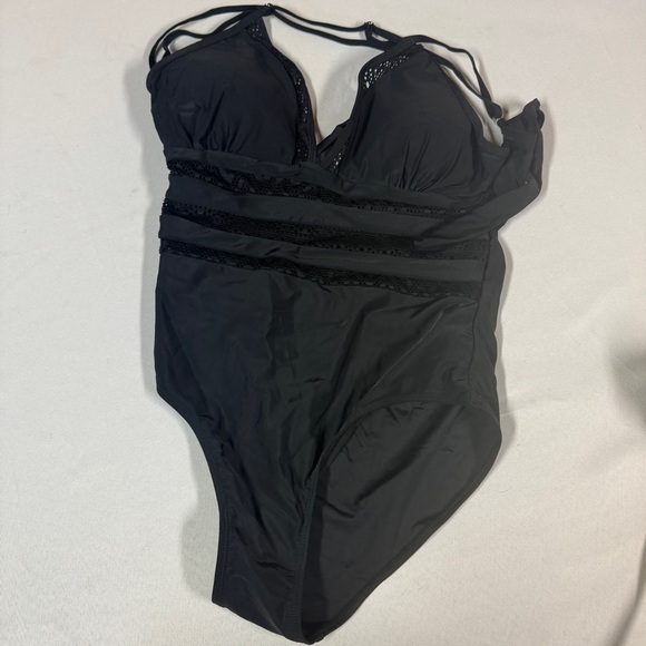 NWOT Chic Black Women's One-Piece Swimsuit - Picture 9 of 11